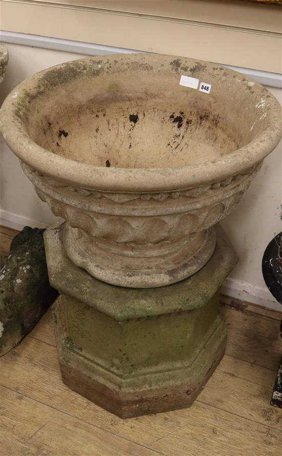 A large circular garden urn on stand Diameter 60cm